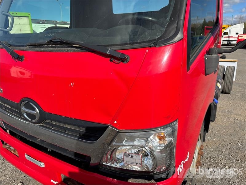 Hino 195 Kabine i unutrašnjost