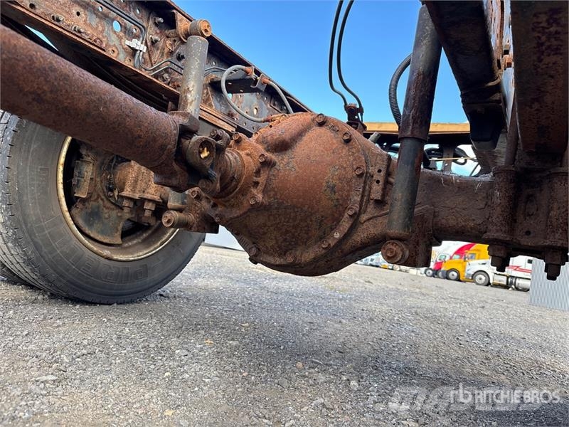 Hino 195 Kabine i unutrašnjost