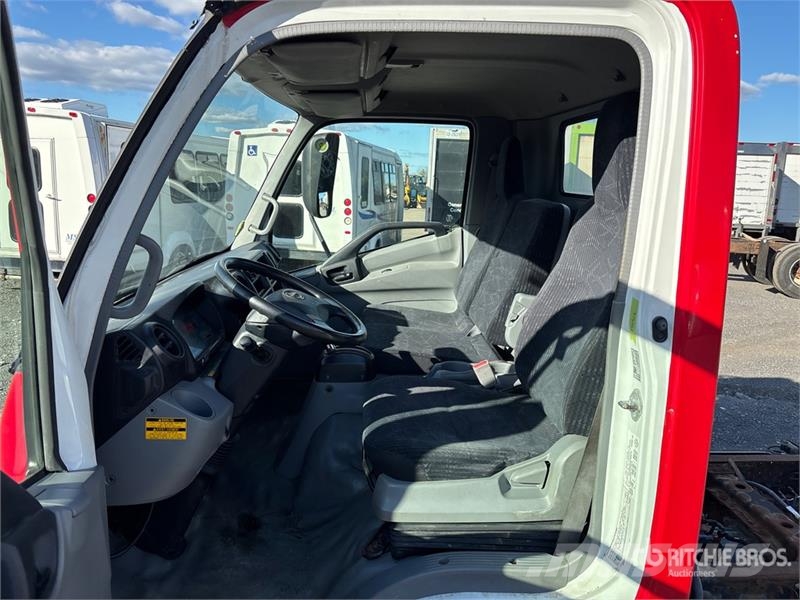 Hino 195 Kabine i unutrašnjost