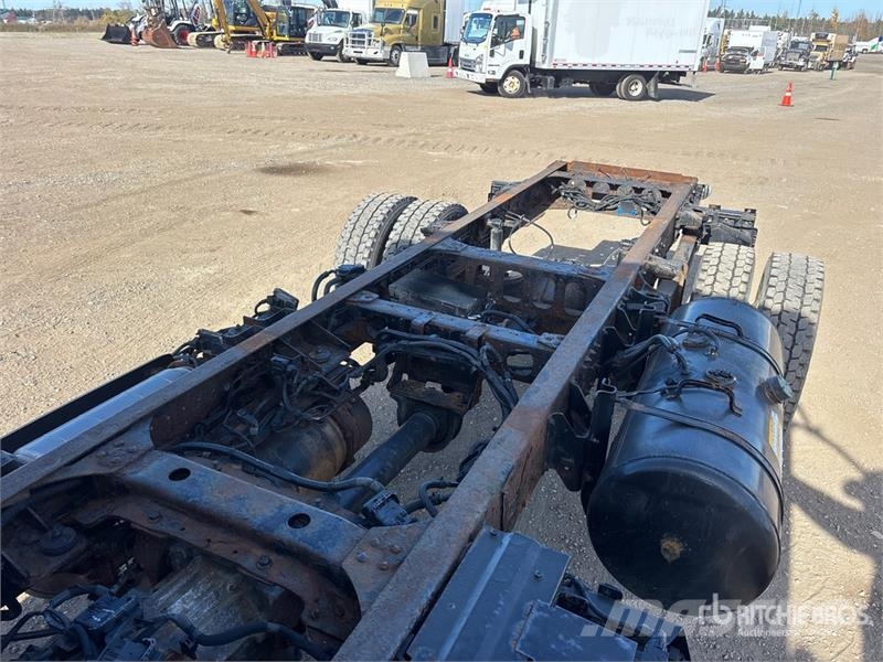 Hino 195 Kabine i unutrašnjost