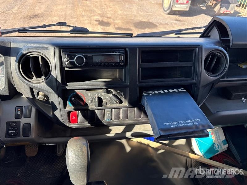 Hino 195 Fast kasse