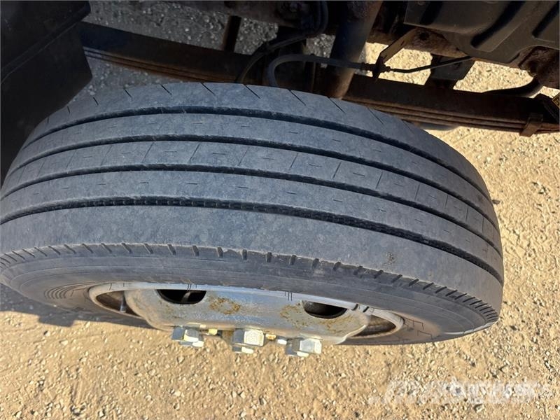 Hino 195 Kabine i unutrašnjost