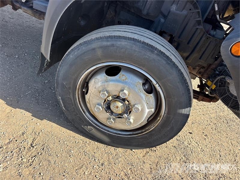 Hino 195 Kabine i unutrašnjost