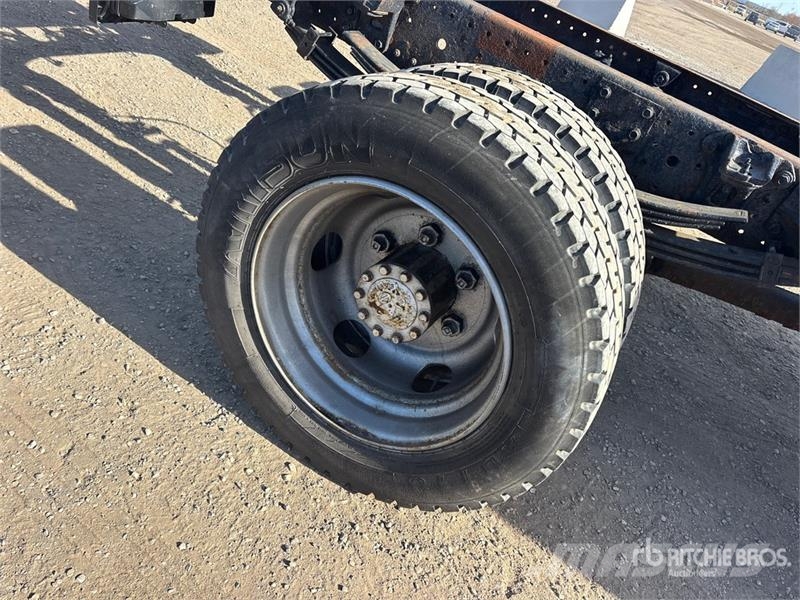 Hino 195 Kabine i unutrašnjost