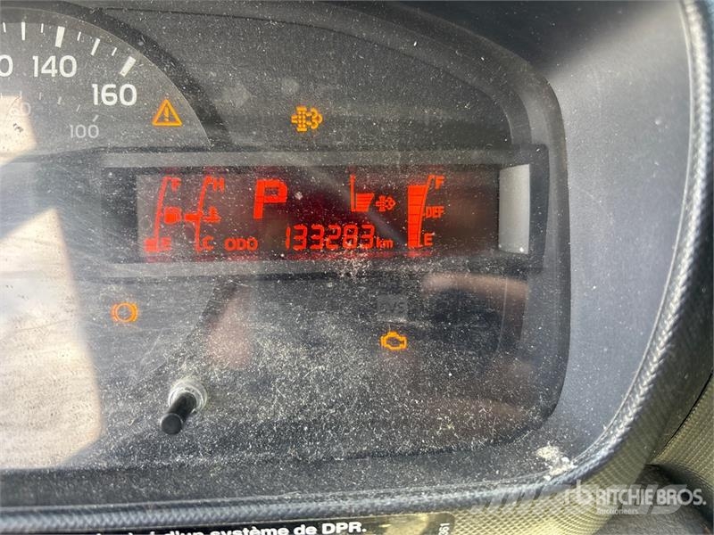 Hino 195 Kabine i unutrašnjost