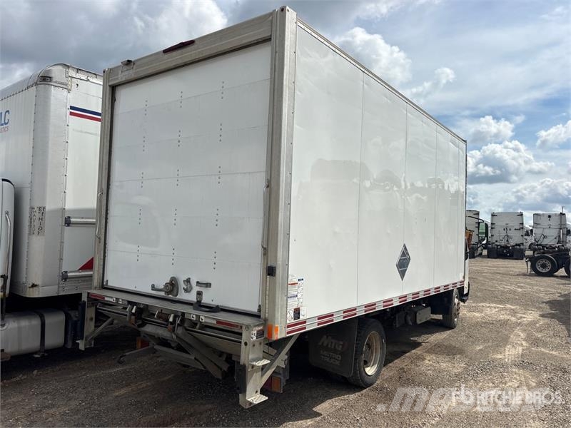 Hino 195 Camiones con caja de remolque