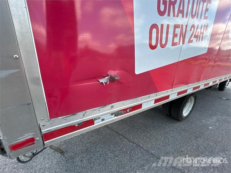 Hino 195 Camiones con caja de remolque