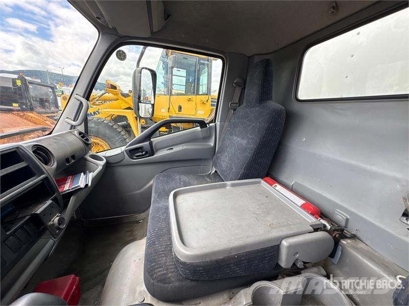 Hino 195 탑차 트럭