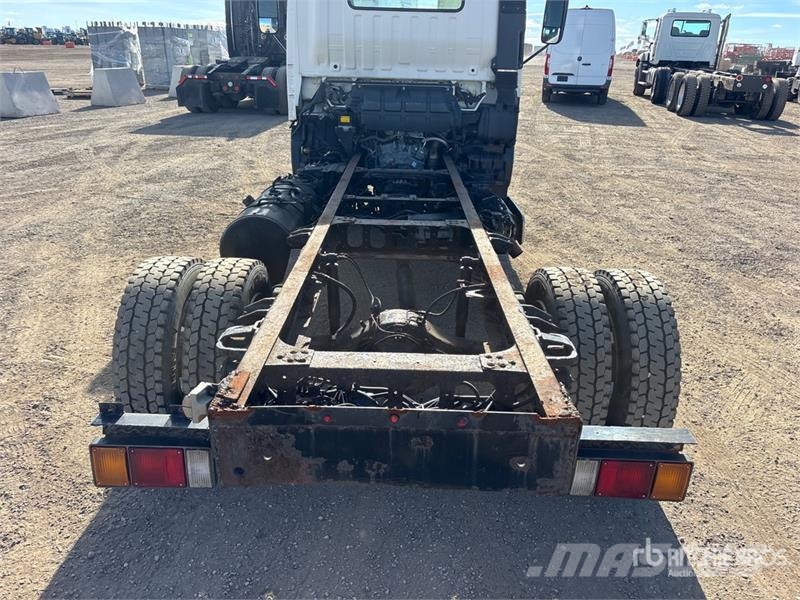 Hino 195 Kabine i unutrašnjost