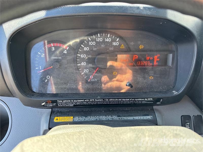 Hino 195 Kabine i unutrašnjost
