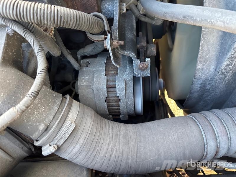 Hino 195 Kabine i unutrašnjost