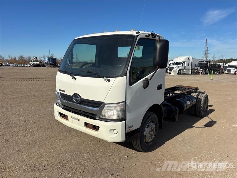 Hino 195 Kabine i unutrašnjost
