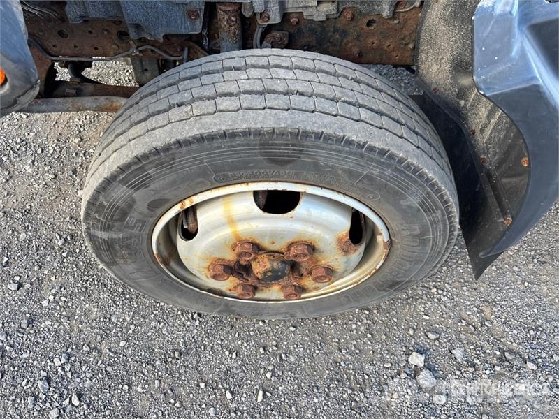 Hino 195 Kabine i unutrašnjost