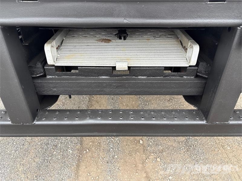 Hino 195 4x2 Refrigerated Truck С температурен контрол