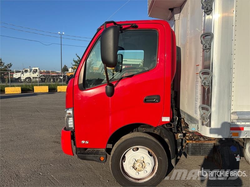 Hino 195 4x2 Refrigerated Truck Kølelastbiler
