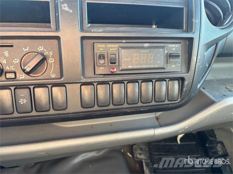 Hino 195 4x2 Refrigerated Truck Kravas automašīnas - refrižeratori