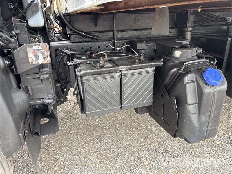 Hino 195 4x2 Refrigerated Truck С температурен контрол