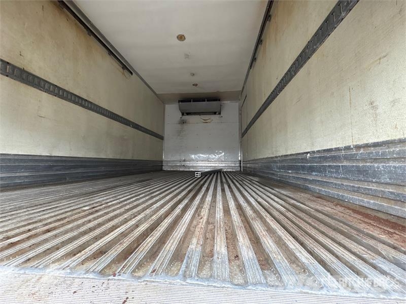 Hino 195 4x2 Refrigerated Truck С температурен контрол