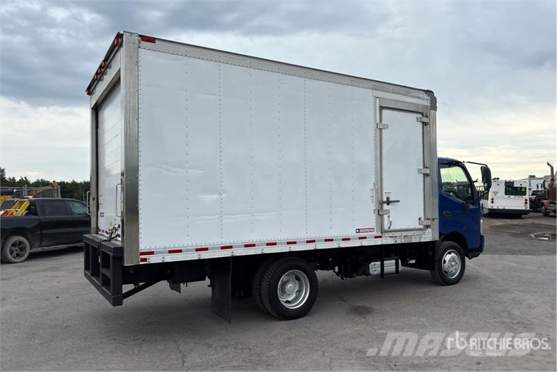 Hino 195 4x2 Refrigerated Truck С температурен контрол