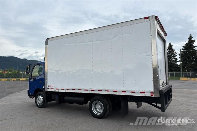 Hino 195 4x2 Refrigerated Truck С температурен контрол