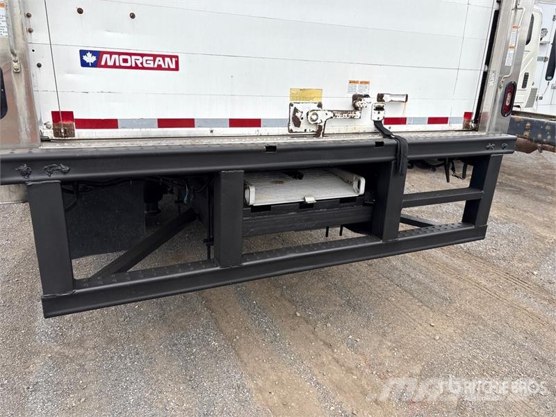 Hino 195 4x2 Refrigerated Truck С температурен контрол