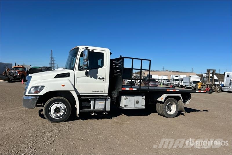 Hino 258 4x2 Hooklift Truck Kroghejs