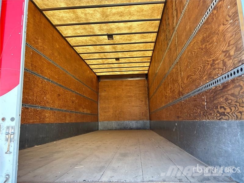 Hino 268 Bakwagens met gesloten opbouw