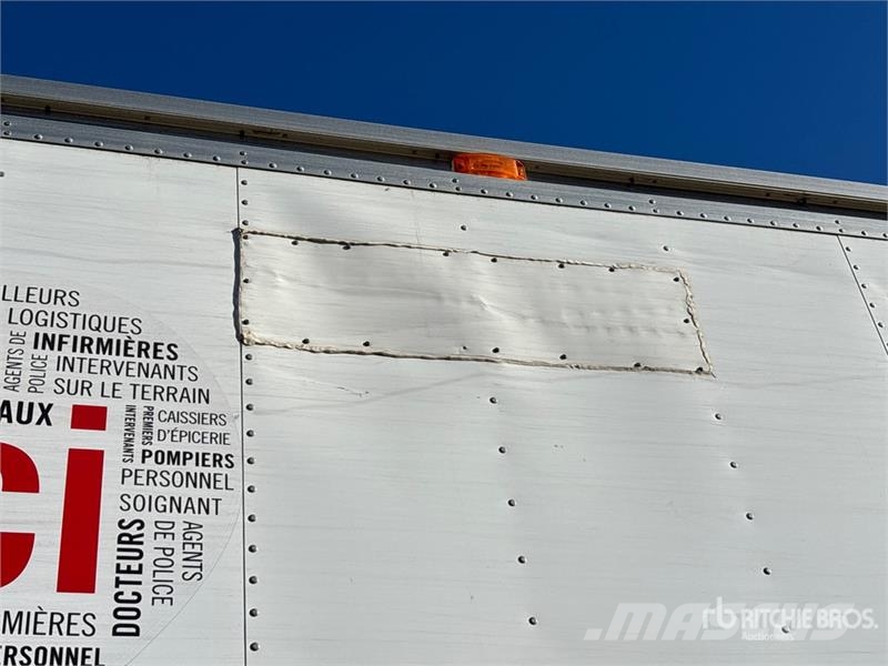 Hino 268 Bakwagens met gesloten opbouw