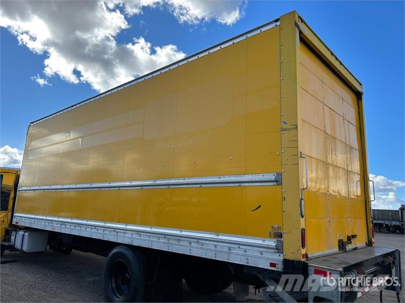 Hino 268 شاحنات ذات هيكل صندوقي