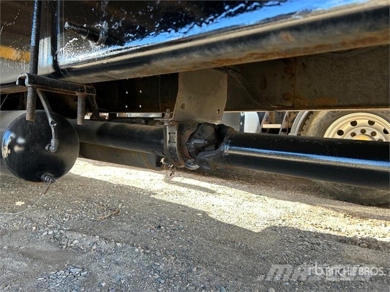 Hino 268 شاحنات ذات هيكل صندوقي