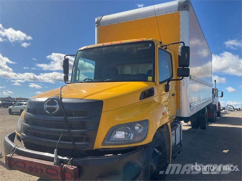 Hino 268 Furgons