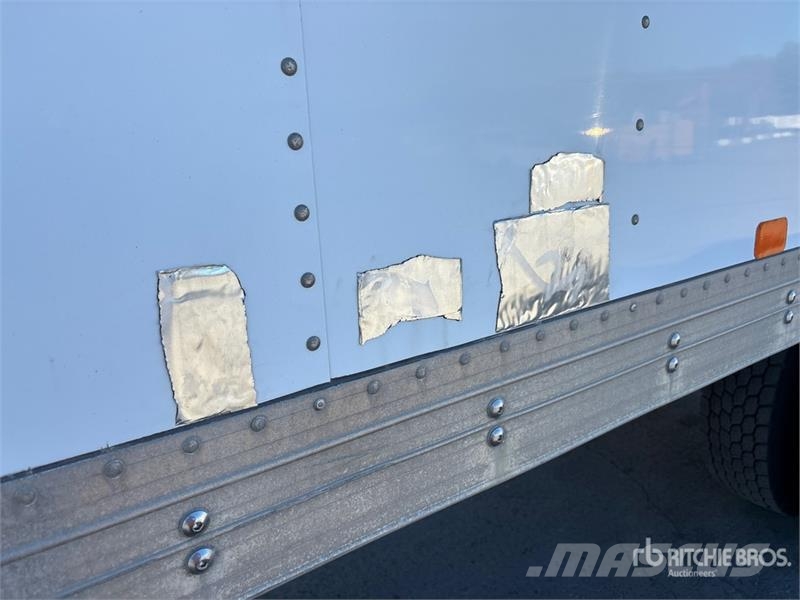 Hino 268 Bakwagens met gesloten opbouw