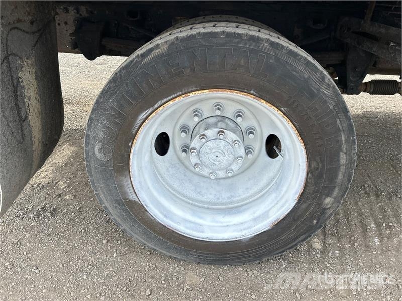 Hino 308 Bakwagens met gesloten opbouw
