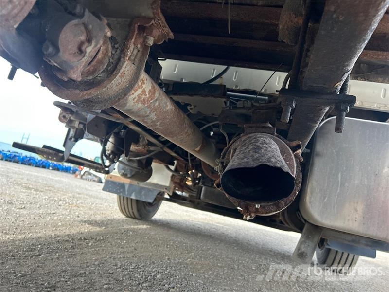 Hino 308 Bakwagens met gesloten opbouw