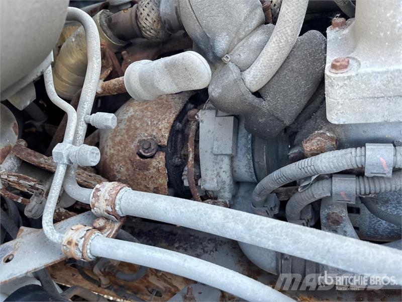 Hino 338 Kabine i unutrašnjost