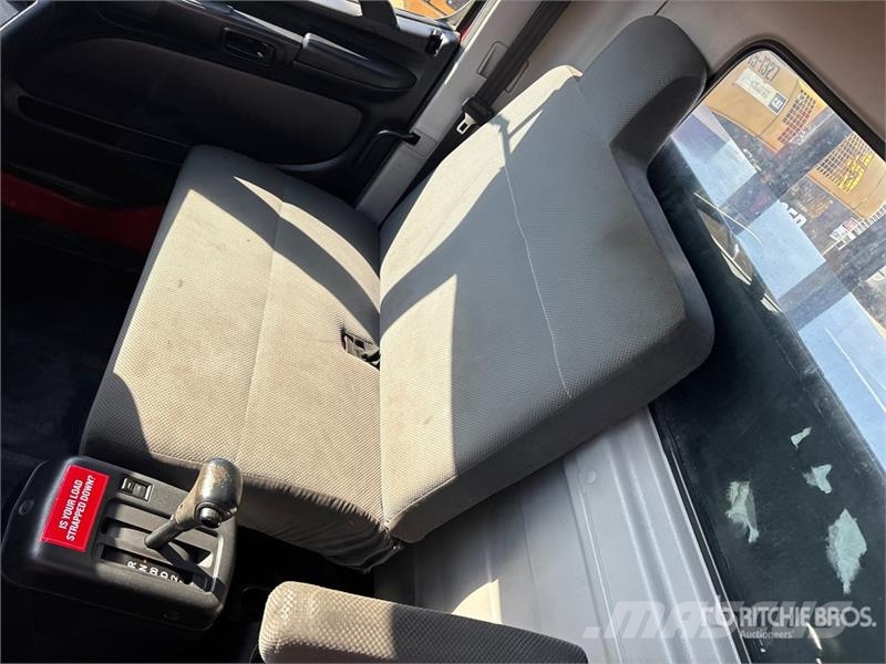 Hino 338 Platformos/ Pakrovimas iš šono