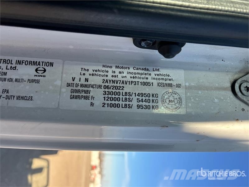 Hino 338 Kabine i unutrašnjost