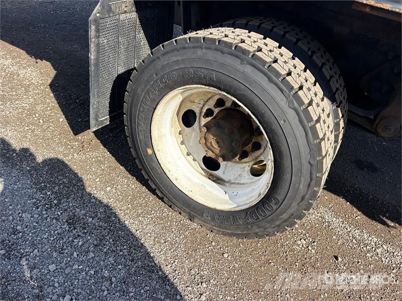 Hino 338 Platformos/ Pakrovimas iš šono