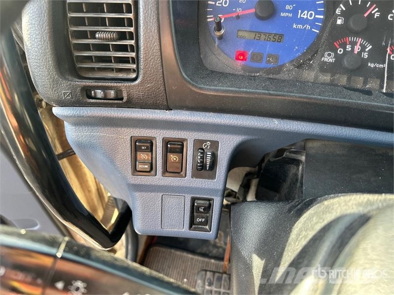 Hino 338 Caminhões de mesa/dropside