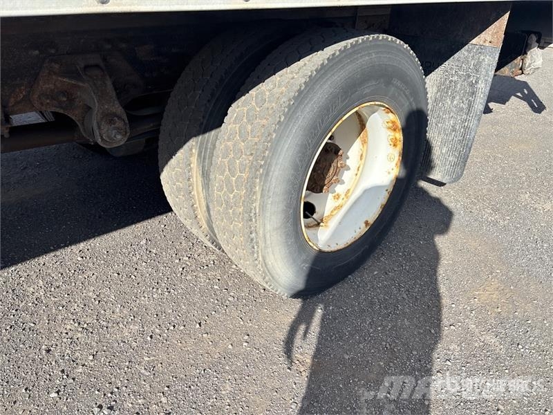 Hino 338 Kravas automašīnas - refrižeratori