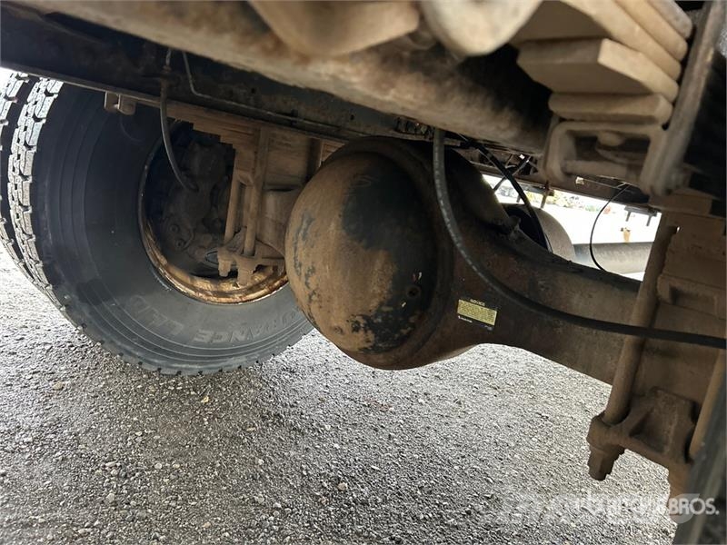 Hino 338 Tovornjaki hladilniki