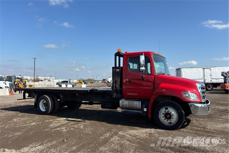 Hino 338 Platformos/ Pakrovimas iš šono