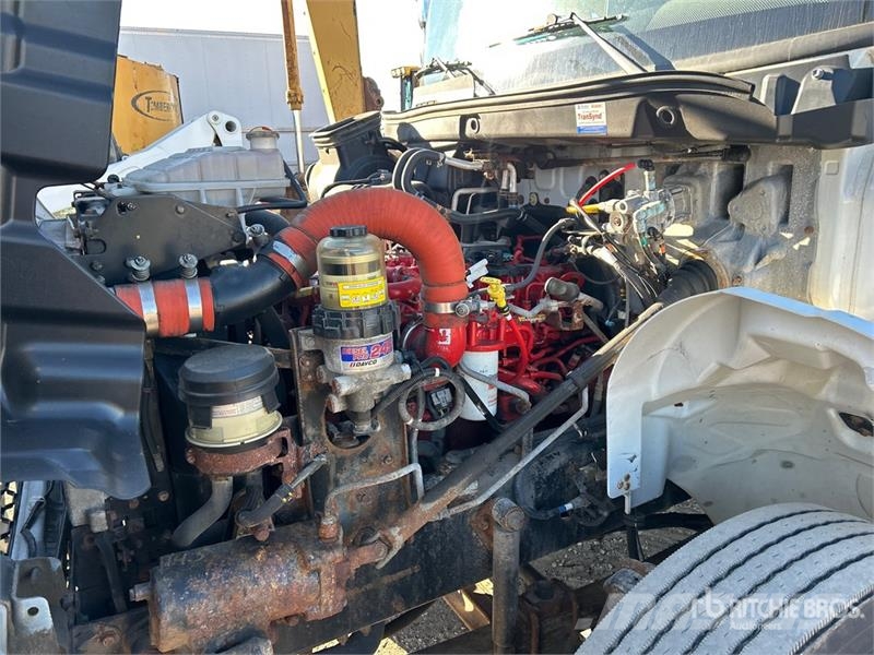 Hino 338 Kabine i unutrašnjost