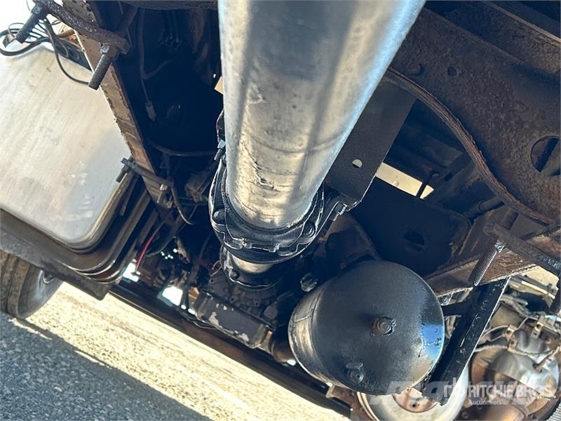 Hino 338 Isotermos y frigoríficos
