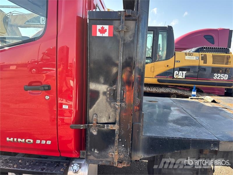 Hino 338 Platformos/ Pakrovimas iš šono