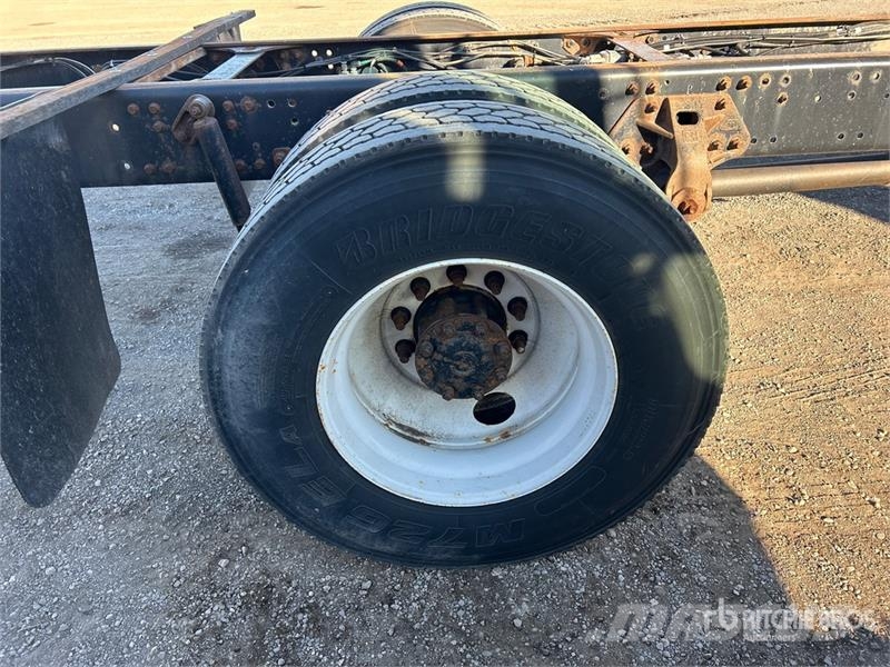 Hino 338 Kabine i unutrašnjost