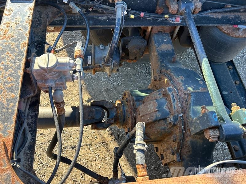 Hino 338 Kabine i unutrašnjost