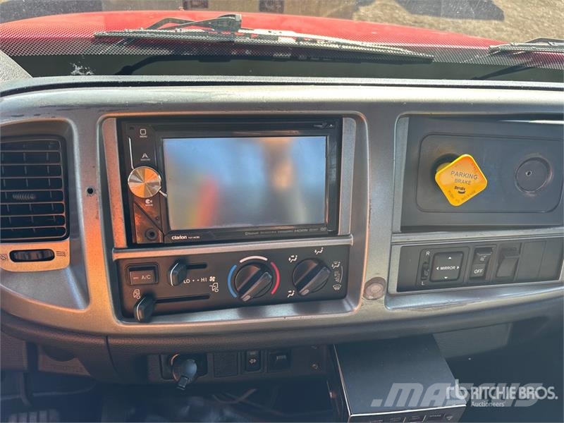 Hino 338 Platformos/ Pakrovimas iš šono