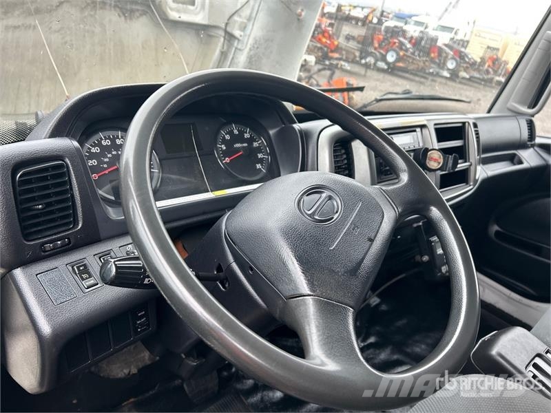Hino 338 Kamioni hladnjače