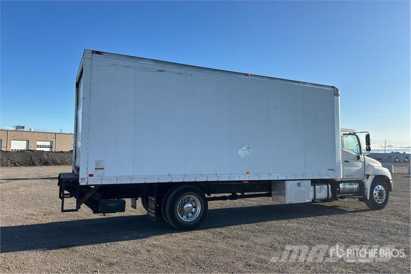 Hino 338 4x2 Van Truck Kofferaufbau